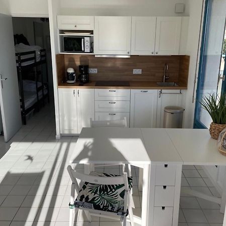 Domaine D'Azur - Renovated 1Br With Terrace Pool & Garage Lägenhet Le Lavandou Exteriör bild