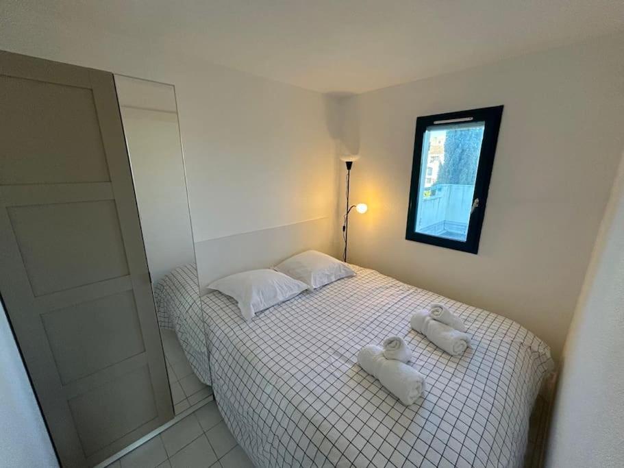 Domaine D'Azur - Renovated 1Br With Terrace Pool & Garage Lägenhet Le Lavandou Exteriör bild