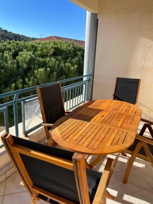 Domaine D'Azur - Renovated 1Br With Terrace Pool & Garage Lägenhet Le Lavandou Exteriör bild